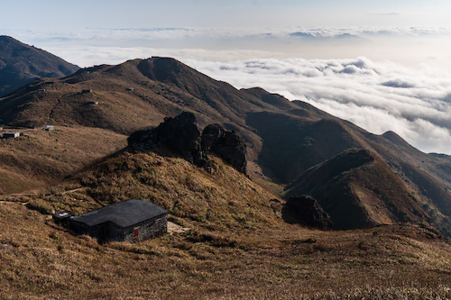 Paisaje montañoso de los Andes, donde se desarrolló la agricultura en terrazas con papa y quinua